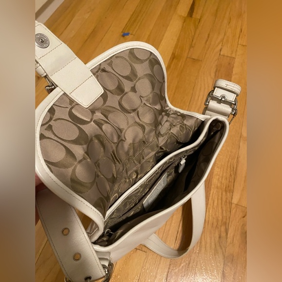 Coach Cream Crossbody Bag - Picture 3 of 3